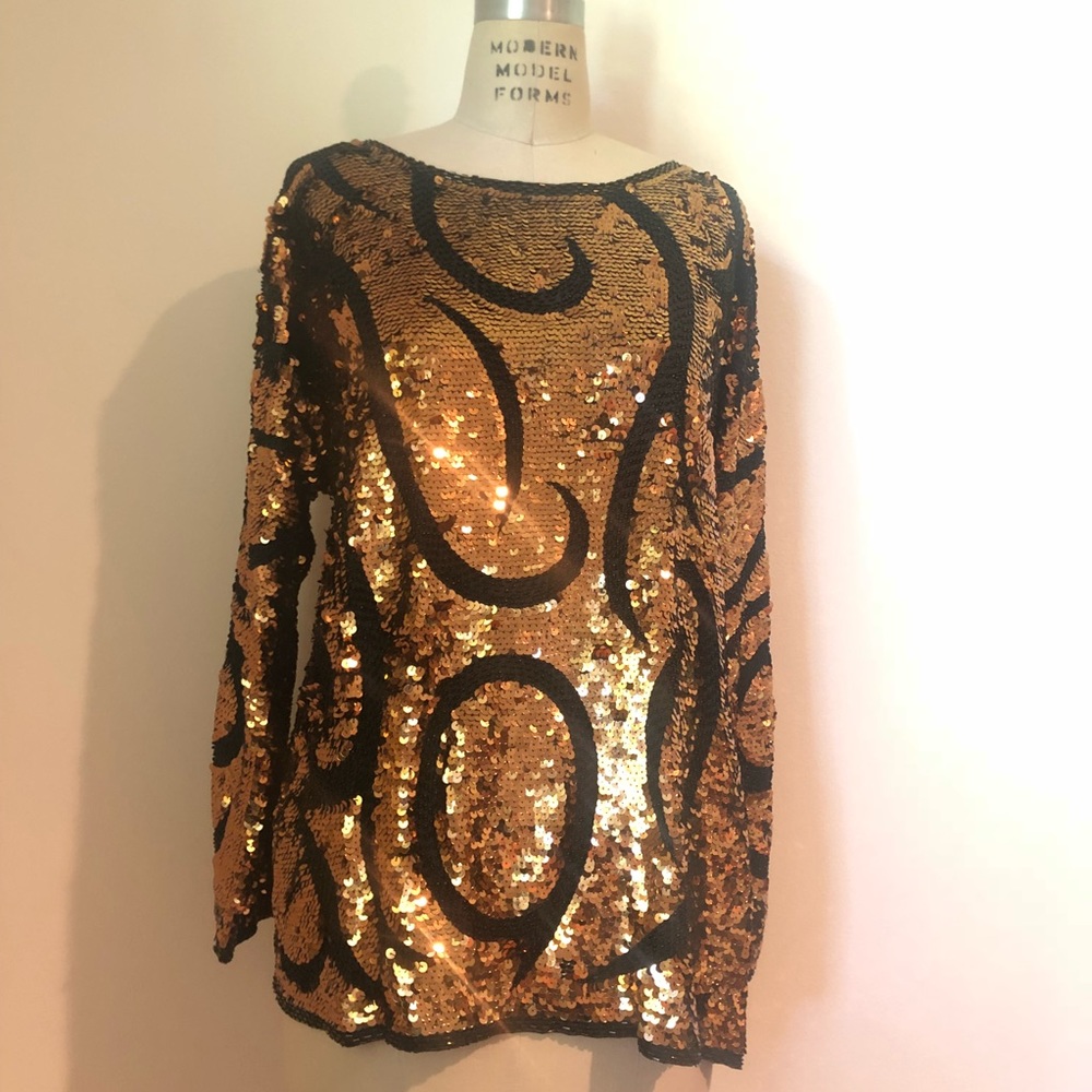 🚨❌ SOLD vintage silk sequined and beaded top